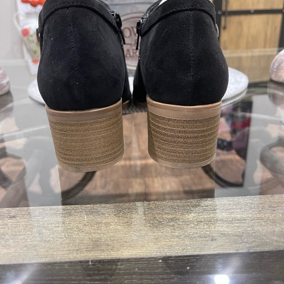 Sonoma Black Ankle Boots - Picture 4 of 9